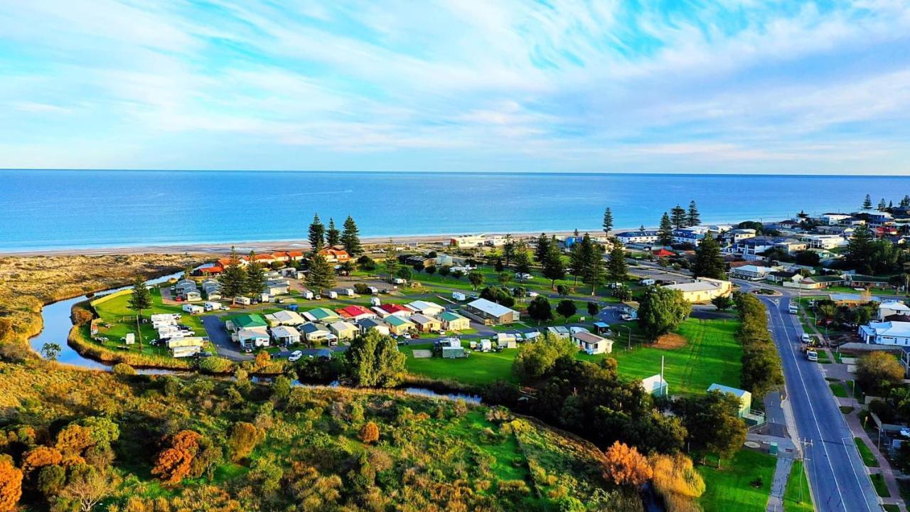 Moana Beach Tourist Park Экстерьер фото